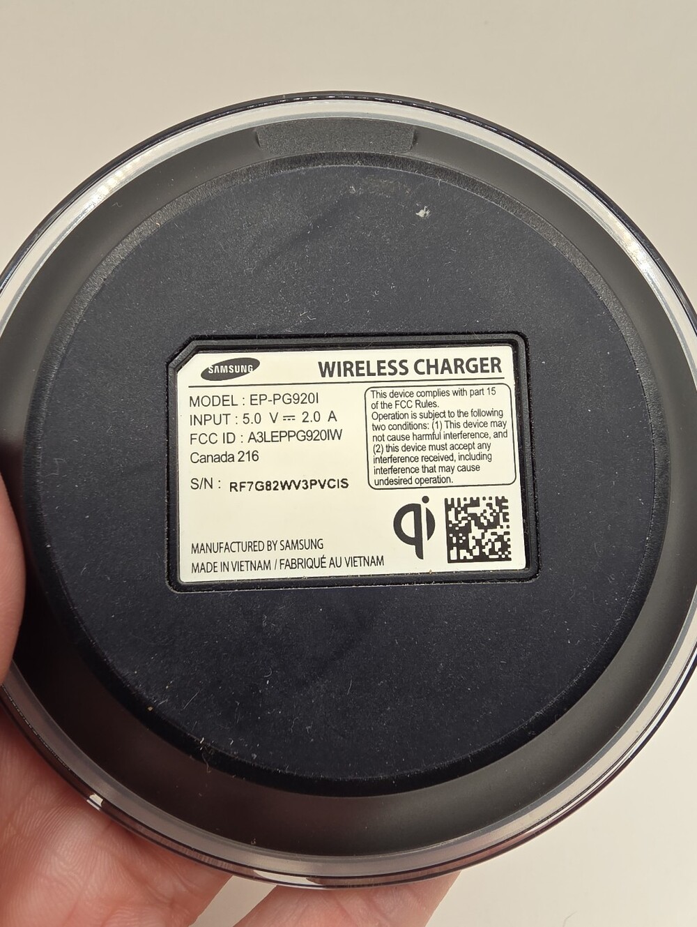 Samsung Wireless Charging Pad EP-PG920l w USB Cord - Picture 2 of 2